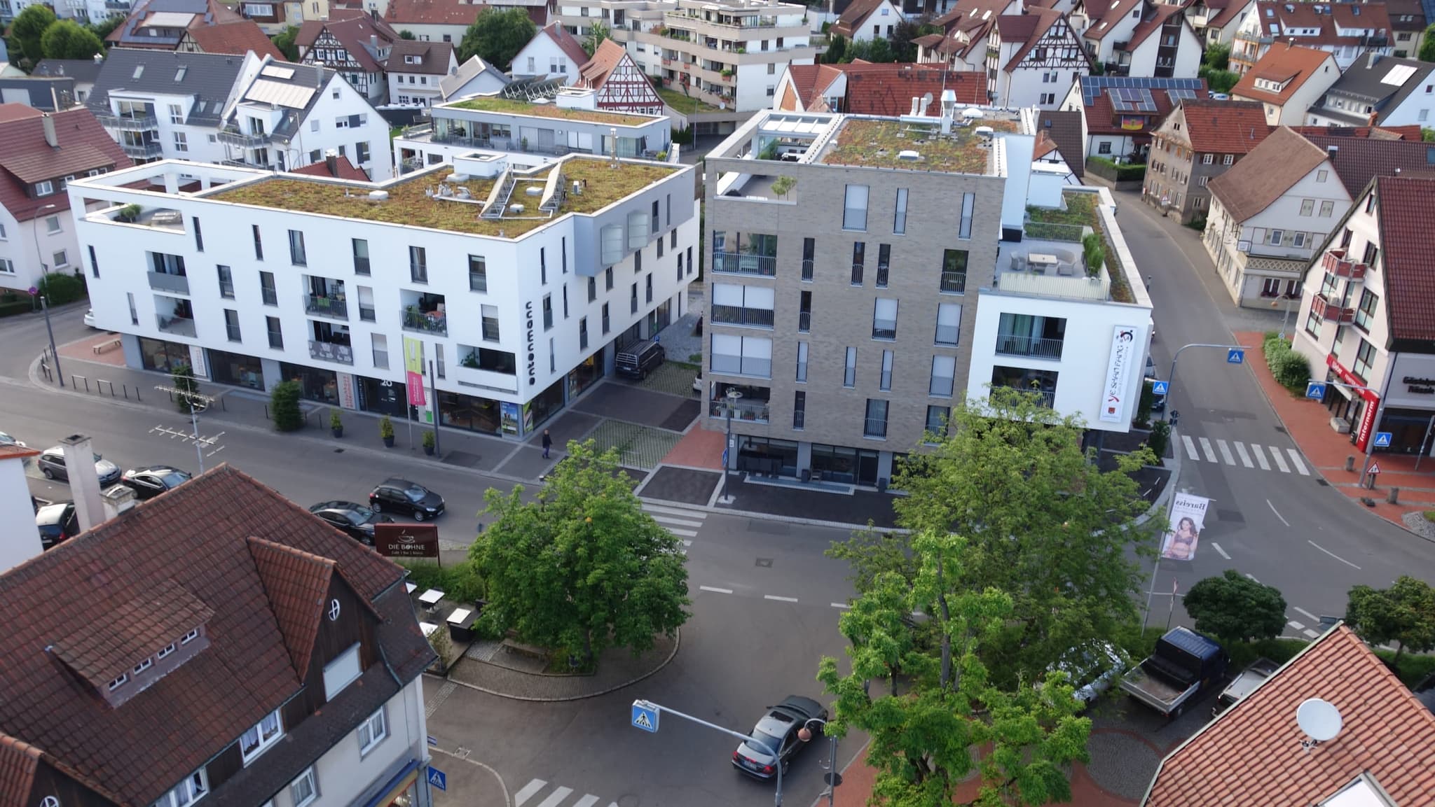 Wohn- und Geschäftshaus